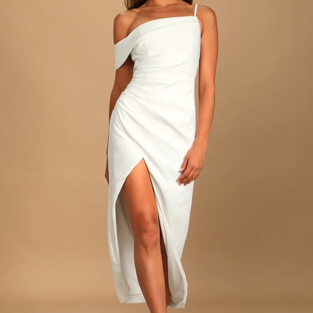 **NEVER WORN, NEW WITH TAGS** Little White Asymmetrical Tulip Midi Dress